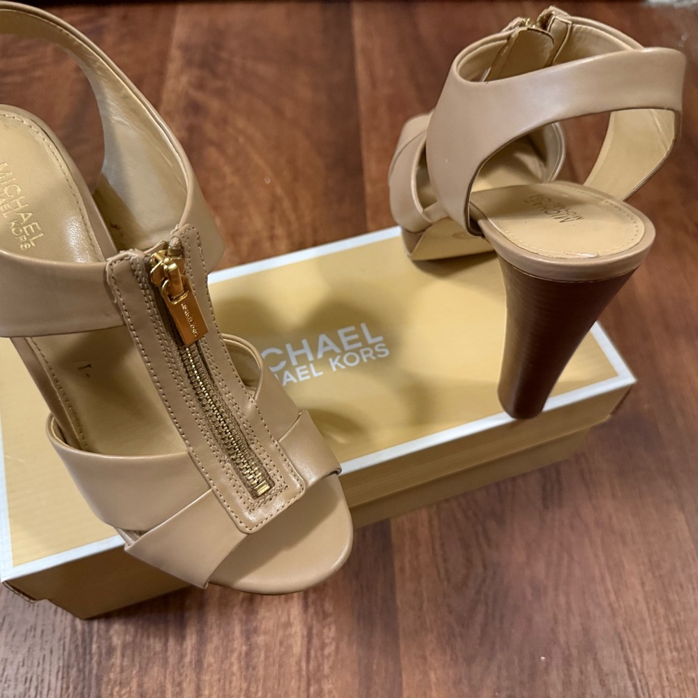 Michael Kors Damita Beige Heeled Sandals with Gold Zipper